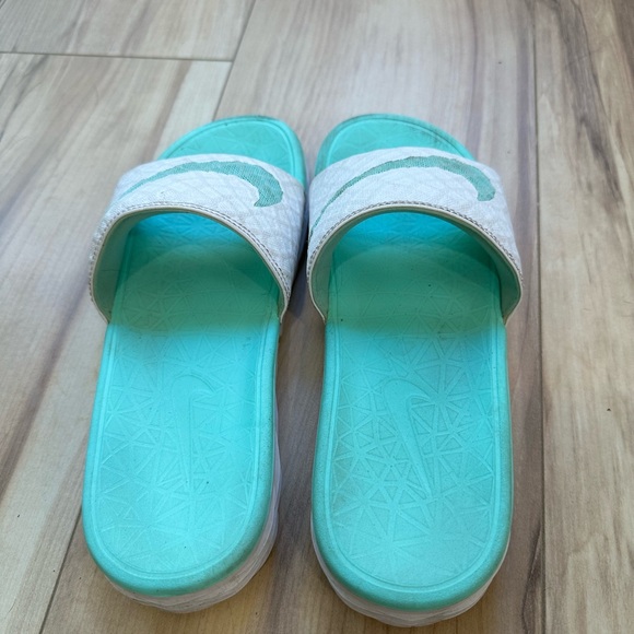 Nike slides - Picture 4 of 4